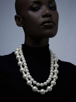 Anaash - White Royal Skip Pearl Necklace