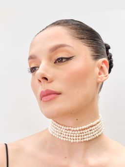 Anaash - White Prim Natural Pearl Choker