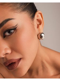 Anaash - White Dune Studs