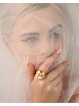 Anaash - White Dune Ring