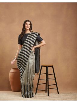 Fabindia - Grey Silk Jamdani Saree Without Blouse