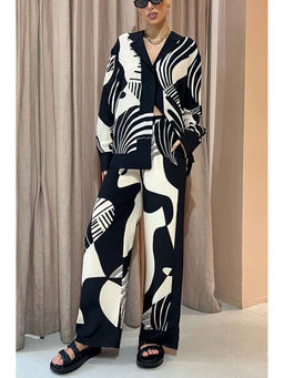 Miakee - Black Smithy Co-Ord (Set of 2)