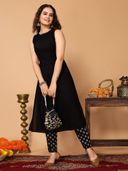 Black color option, Sold out, Currently selected