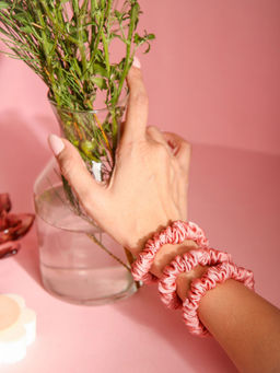 Spotstyl - Pure Silk Rose Gold Skinny Scrunchies - Pack of 3