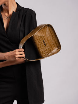 EASTHIDE - Kim Brown Handbags
