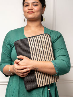 One 'O' Eight knots - Rekha Hand Woven Laptop Bag - Black