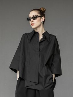 Outzidr - Black Boxy Solid Street Style Shirt With Assymetric Hem