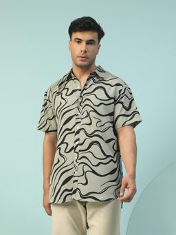 Oxolloxo - Men Green Swirl Print Collared Short Sleeve Button Down Oversized Shirt