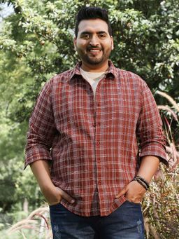 Instafab Plus - Mens Russet Brown Woven Static-Plaid Shirt