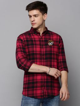 SHOWOFFFF - Mens Spread Collar Magenta Checked Shirt