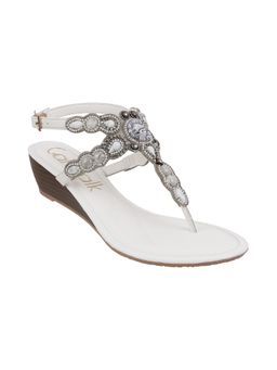 Catwalk - Casual Women White Zing Thing Sandals