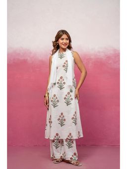 DEASHA INDIA - Falak White Floral Printed Kurta with Pant & Scarf