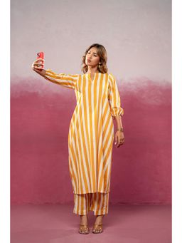 DEASHA INDIA - Kivira Yellow Striped Kurta with Pant