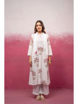 DEASHA INDIA - Trivaya White Kurta with Pant & Scarf