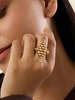 Isharya - Zyelle Statement Ring