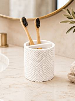 Voncasa - White Polyresin Toothbrush Holder