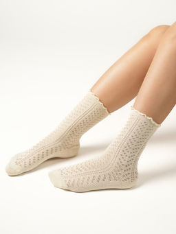 Theater - Women Cream Knit Socks