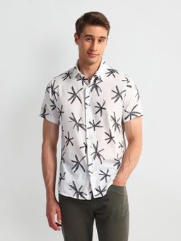 U.S. Polo Assn. Denim Co. - Printed Floral White Short Sleeves Spread Collar Shirt