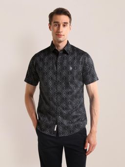 U.S. POLO ASSN. - Floral Printed Black Short Sleeves Spread Collar Shirt