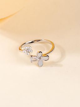 STERLYN - Butterfly Kisses Pearl Ring