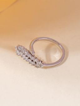 STERLYN - Thrills Leaf Studded Ring