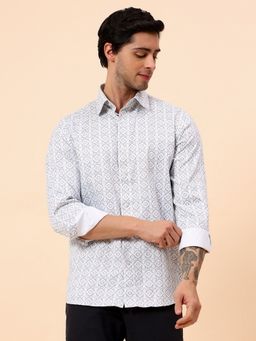 Cantabil - Breathable & Soft with Color Regular Fit White Shirt