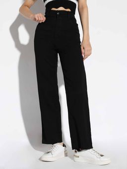 SHOWOFF - Women's Black Straight Fit Denim Jeans