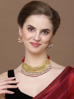 Dugran By Dugristyle - Red & Gold Drop Earrings with Kundan & Pearls