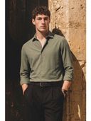 Olive color option, Currently selected