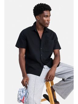 Snitch - Black Solid Half Sleeves Regular Casual Shirt for Men