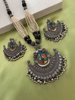 Digital Dress Room - Banjara Radha Krishna Flower with Pearl Design Jewellery Set