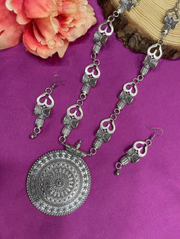 Digital Dress Room - Banjara Floral/Om and Damru Jewellery Set