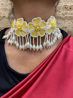 Digital Dress Room - Beaded Chokerjewellery Set Set Yellow Flower with Pearl Design Jewellery Set