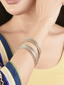 ToniQ - Set Of 6 Gold-Plated Bangles