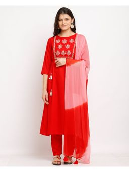 Rajnandini - Red Rayon Slub Floral Embroidered Kurta With Dupatta (Set of 3)