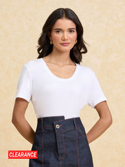 Twenty Dresses by Nykaa Fashion - Basics White Solid Round Neck Everyday Essential T-Shirt