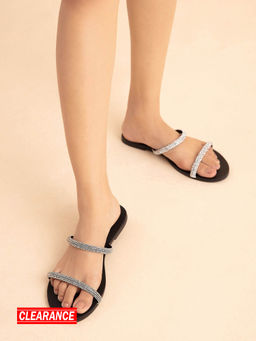 RSVP by Nykaa Fashion - Black Solid Embellished Round Toe Flats