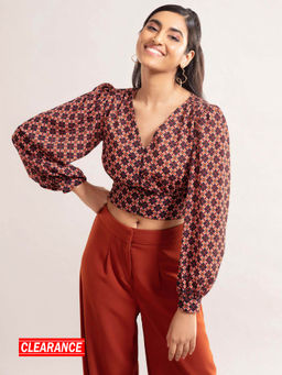 Twenty Dresses by Nykaa Fashion - Multicolor Printed V Neck Crop Top