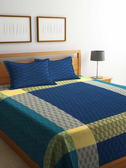 FABINALIV - Multi-Color Geometric Handwoven Bedcover with 2 Pillow Covers (King)
