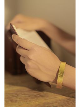 AlterEGO - The Unbasic Cuff