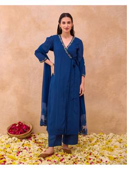 Taro India - Twilight Bloom Kurta Set With Pant And Dupatta