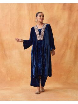 Vaaya - Blue Silk Solid/Plain Kurta With Pant