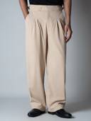 Beige color option, Currently selected
