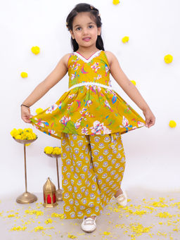 BownBee - Green Sleeveless Pure Cotton Top with Palazzo