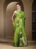 Green color option, Sold out, Currently selected