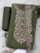 Green color option, Sold out, Currently selected