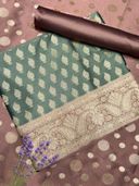 Green color option, Sold out, Currently selected