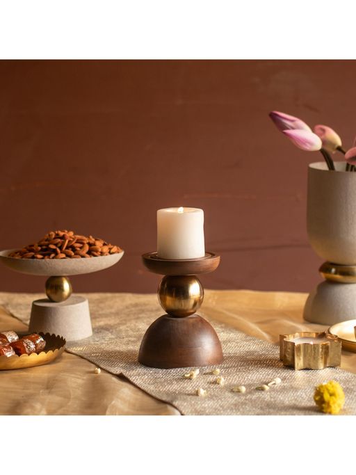 Logam Zyra Candle Holder Brown and Gold