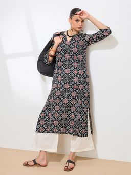 Shaily - Women Black Cotton Geometric Printed Kurta