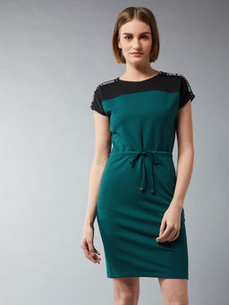 DOLCE CRUDO - Women's Green And Black Round Neck Solid Paneled Knee-long Dress